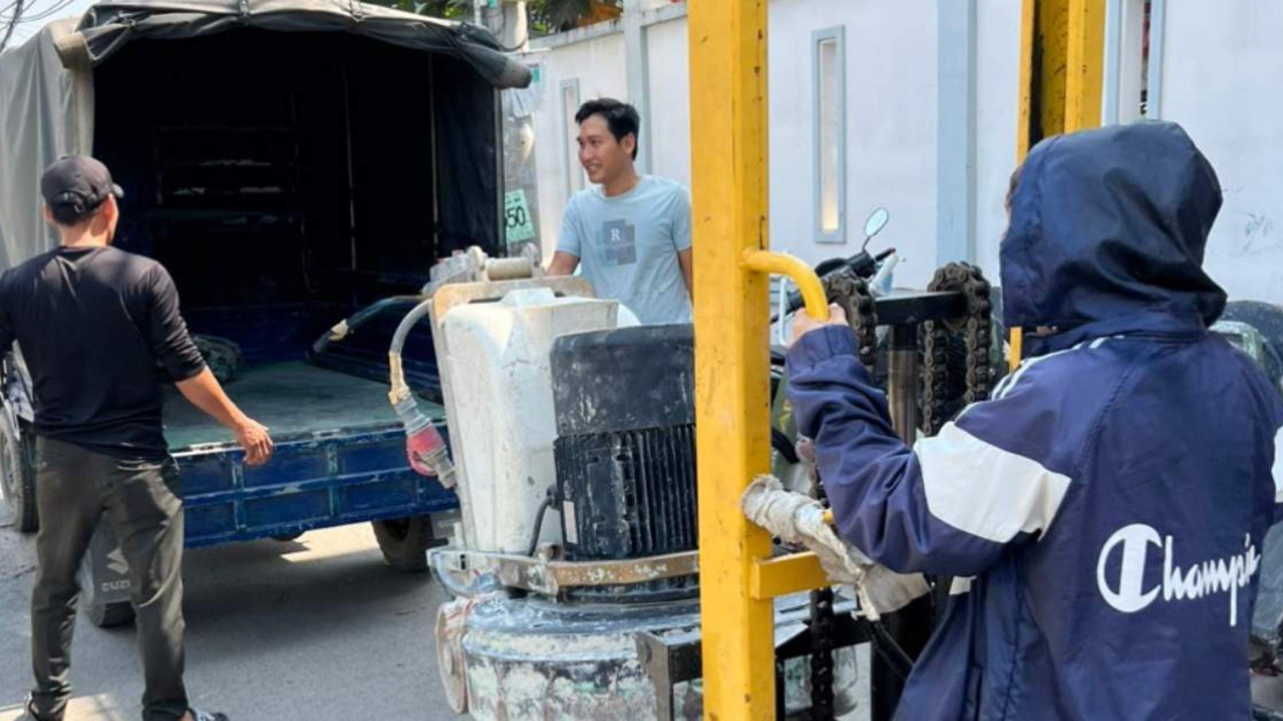 Lý do nên đánh bóng sàn bê tông bằng sika